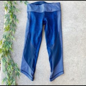 Lululemon Crop Performance Yoga Legging